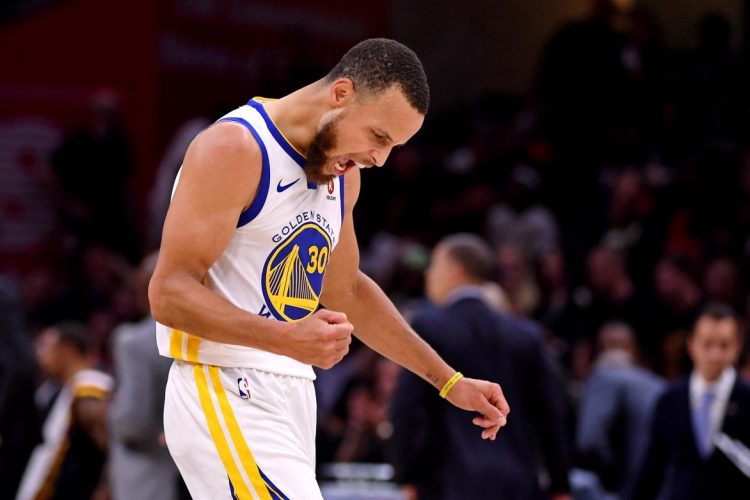 NBA Star Uses Contact Lenses and Wins