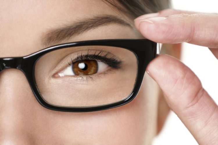 Glasses Care – 4 Tips for Taking care of Your Eyeglasses