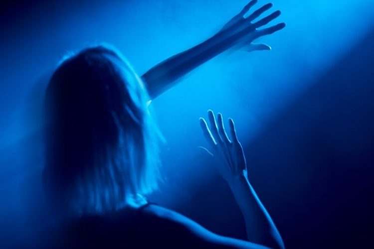 Blue Light Glasses – What Are They and Do They Work?